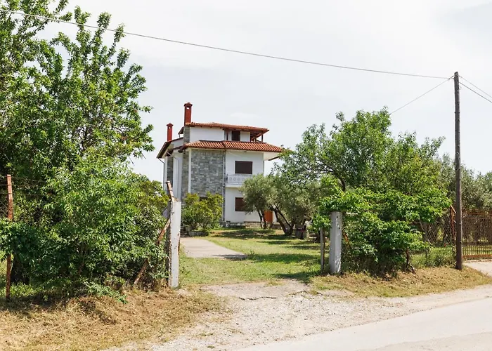 Daire Large Near Potamos Epanomi