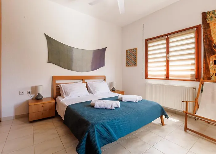 Large Near Potamos Apartman